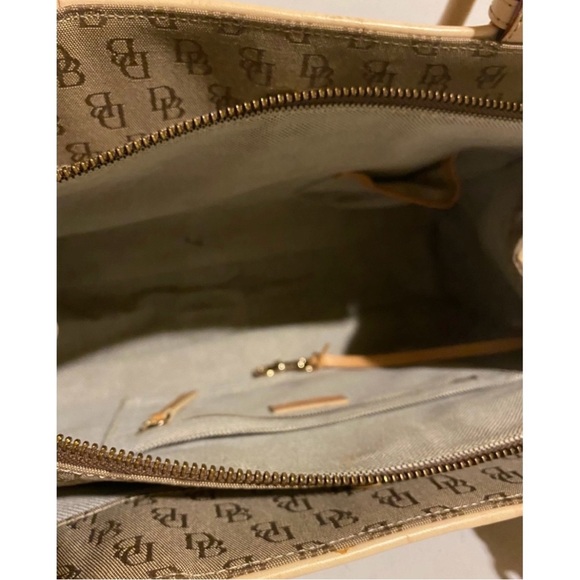 Dooney bourke DB signature print canvas Designer Tote Bag - Picture 9 of 12